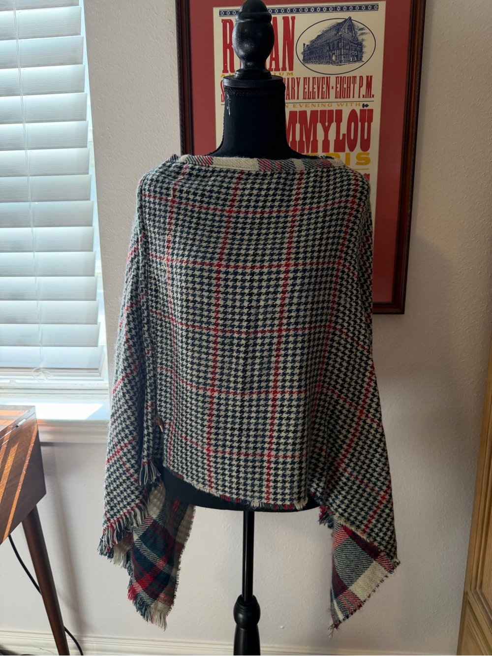 Plaid/Houndstooth Shawl - Picture 2 of 2